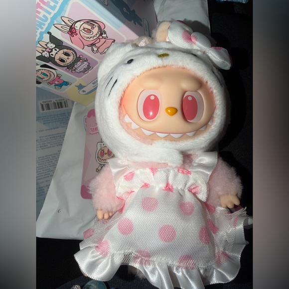 Labubu x Sanrio Characters Series vinyl plush dolls.. (HELLO KITTY) - Picture 6 of 9